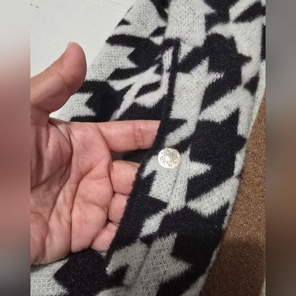 White House Black Market Houndstooth Stripe Sweater Coat Size Medium - Picture 5 of 15